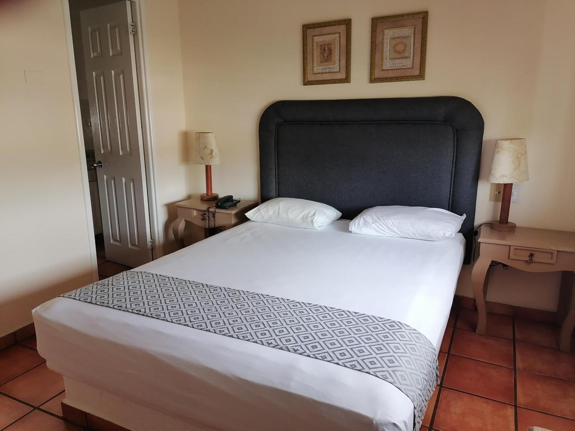 Suites Las Palmas San Jose del Cabo Exterior photo